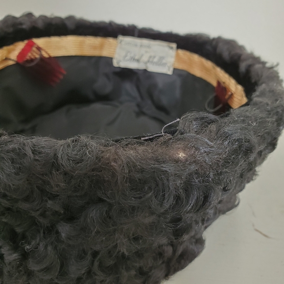 40s 50s Black Persian Lamb & Velvet Cossack Style Pillbox Tilt Hat - Picture 15 of 16
